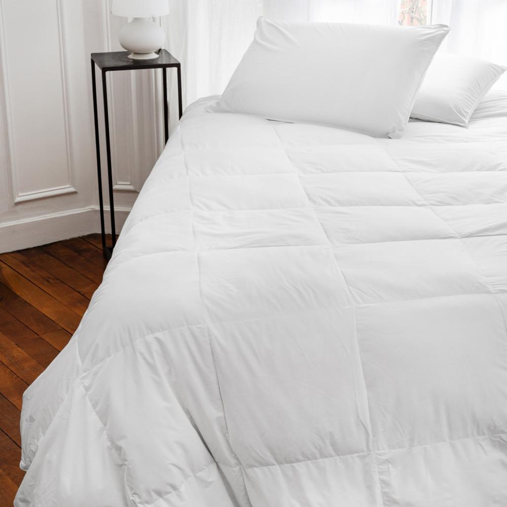 Couette tempérée 240x220 cm PLUMDOR garnissage naturel plumettes de canard 300 g/m2