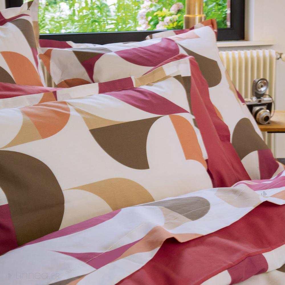 Parure de lit 240x220 cm 50x70 cm percale MODULO acajou 3 pièces