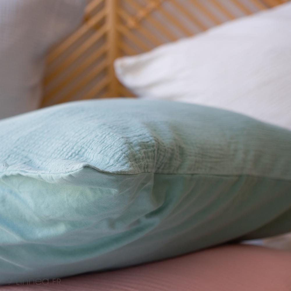 Parure de lit 240x220 cm double gaze de coton GAZGAZ vert amande 3 pièces